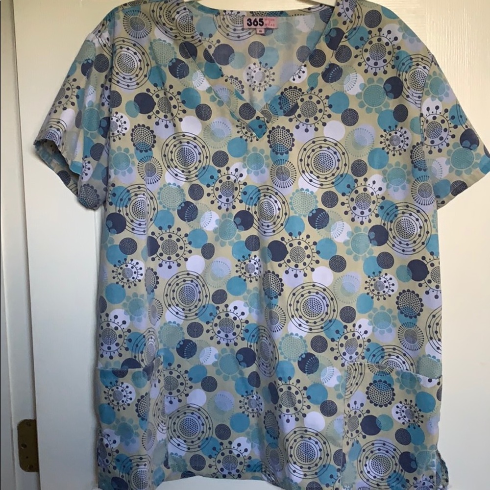 Slightly worn, XL Scrub Top